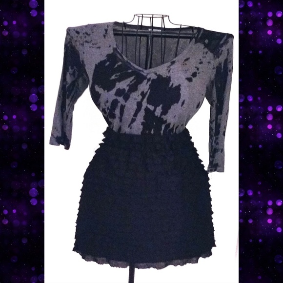 LAST CHANCE! Black Micro-Ruffled Mini Skirt - Picture 1 of 6